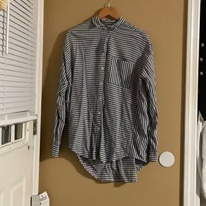 Madewell oversized button down seersucker shirt